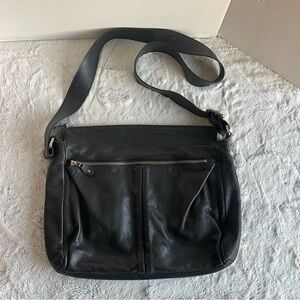 ROOT Genuine Black Leather Crossbody Messenger Bag